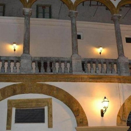 B&B Palazzo Corvino Παλέρμο Εξωτερικό φωτογραφία