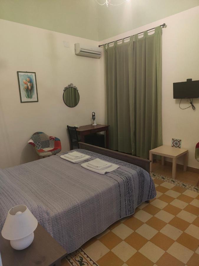 B&B Palazzo Corvino Παλέρμο Εξωτερικό φωτογραφία