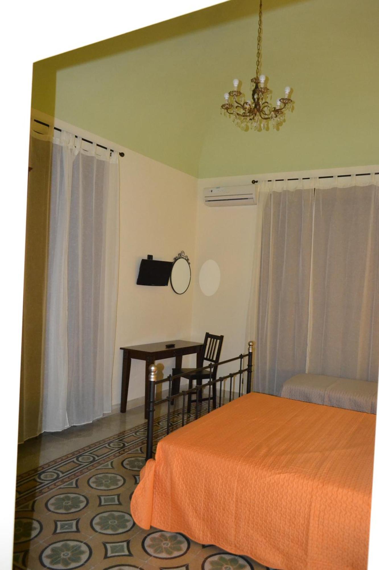 B&B Palazzo Corvino Παλέρμο Δωμάτιο φωτογραφία