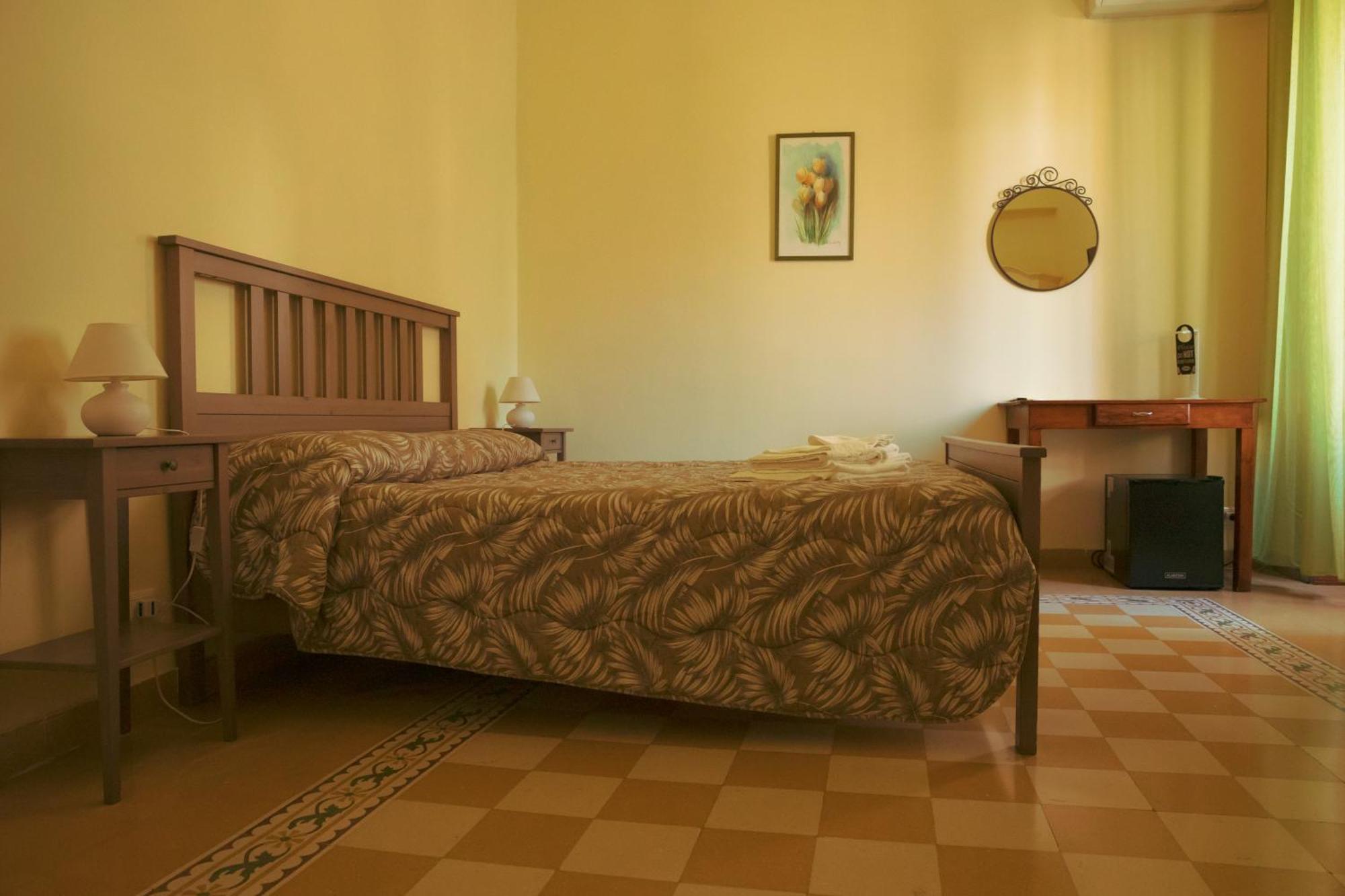 B&B Palazzo Corvino Παλέρμο Εξωτερικό φωτογραφία