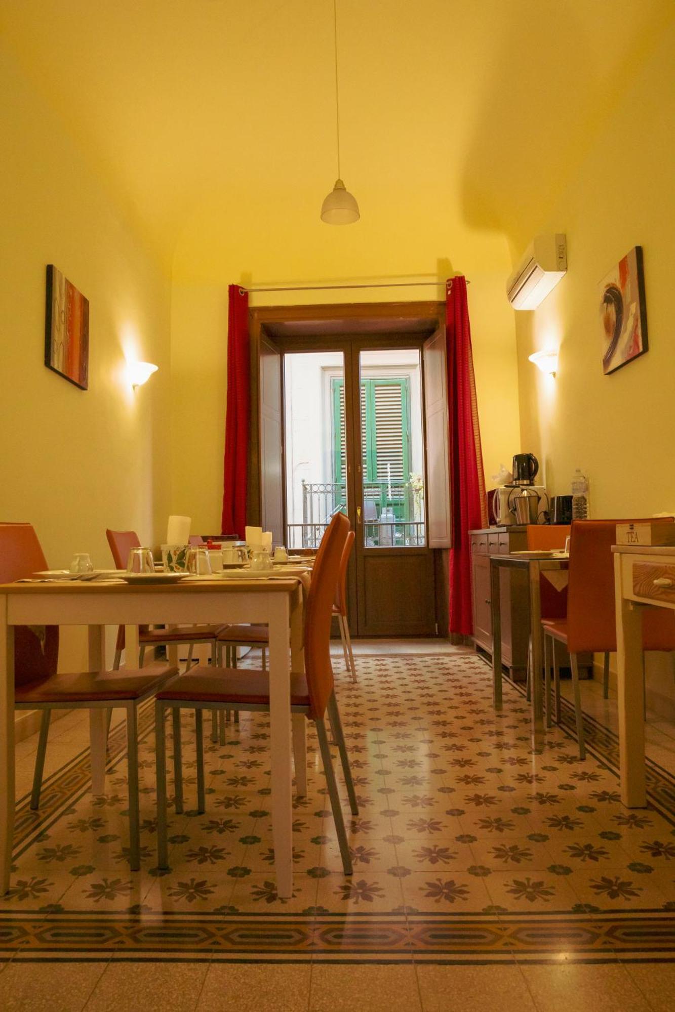 B&B Palazzo Corvino Παλέρμο Εξωτερικό φωτογραφία