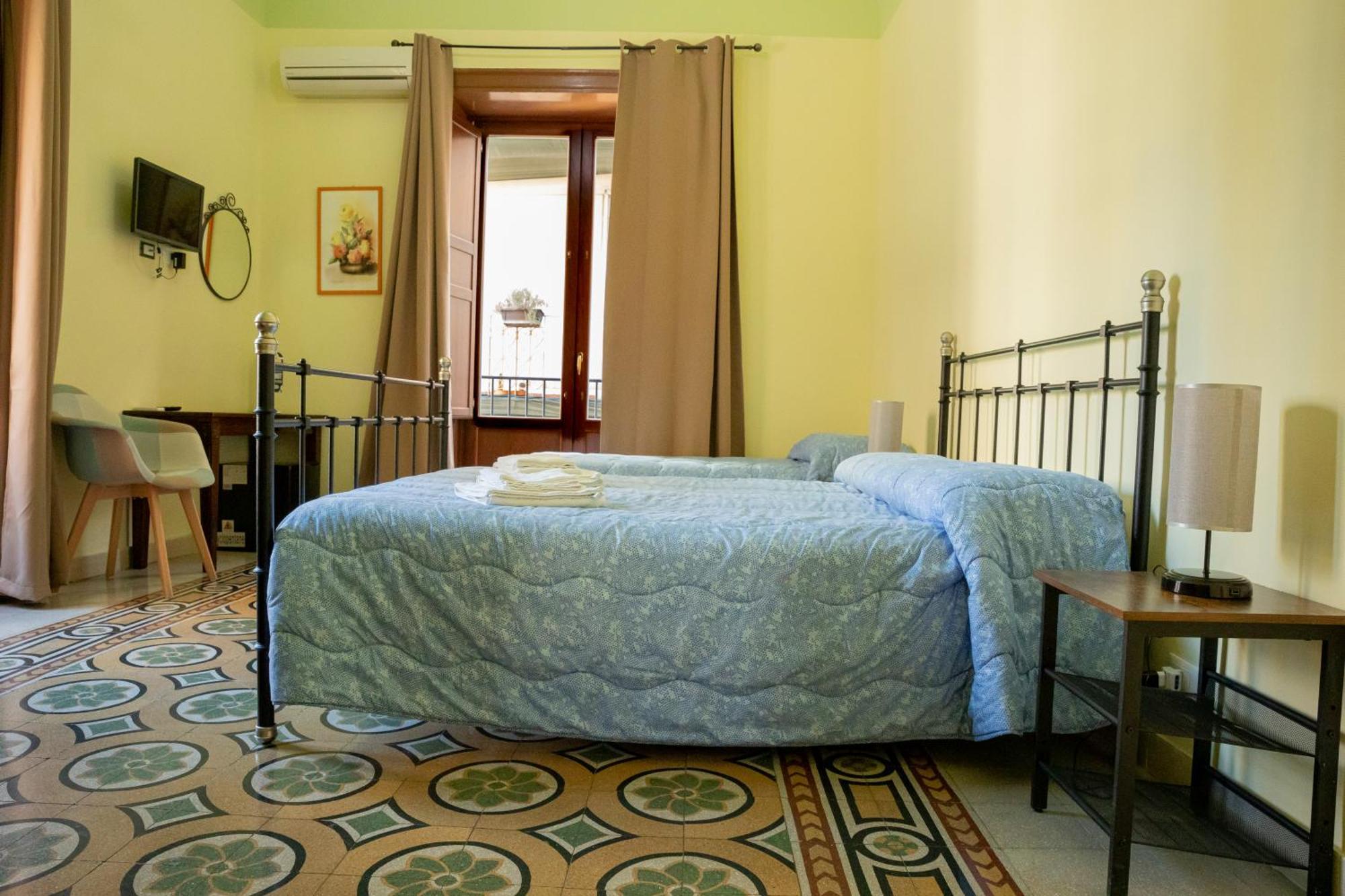 B&B Palazzo Corvino Παλέρμο Εξωτερικό φωτογραφία