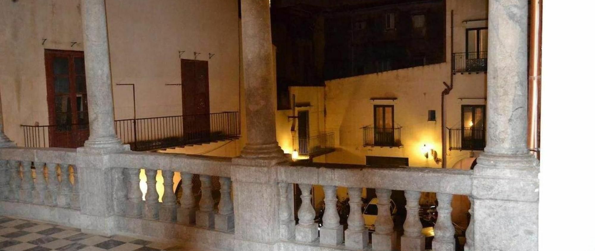 B&B Palazzo Corvino Παλέρμο Εξωτερικό φωτογραφία
